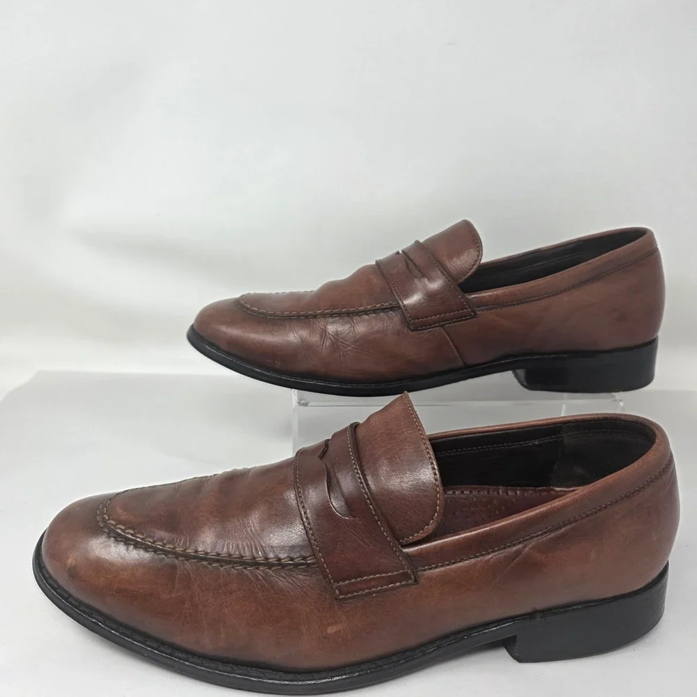 Cole Haan ships from