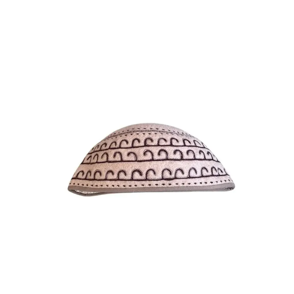 Tumar beanie hat this