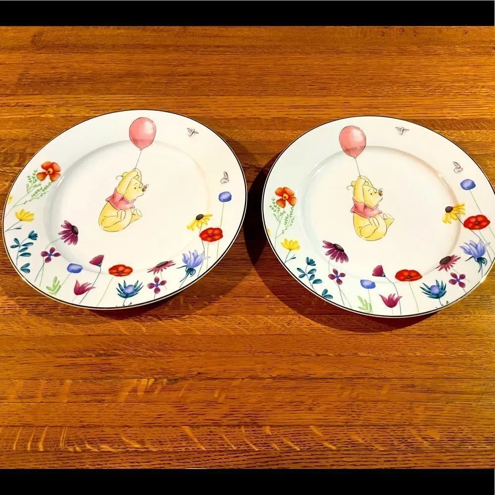 Disney Winnie the Pooh Among the Flowers Dinner Plates set of 2 NWT