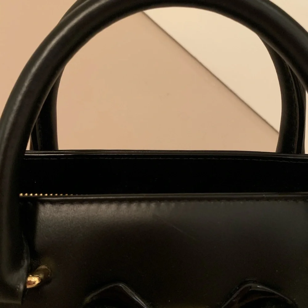Ted Baker sleek ted