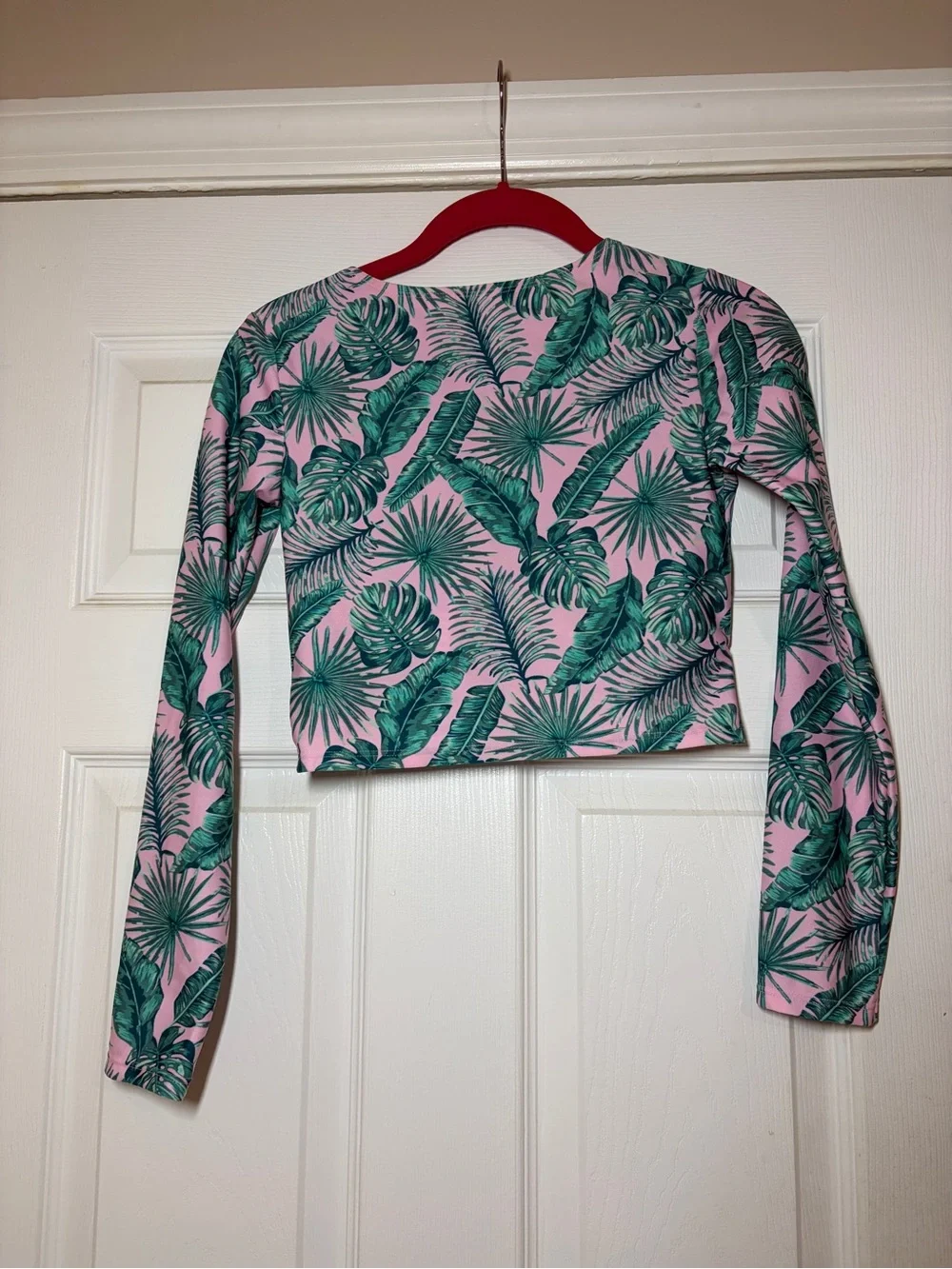 art class Pink and Green Tropical-Print Long Sleeve Crop Top Rashguard