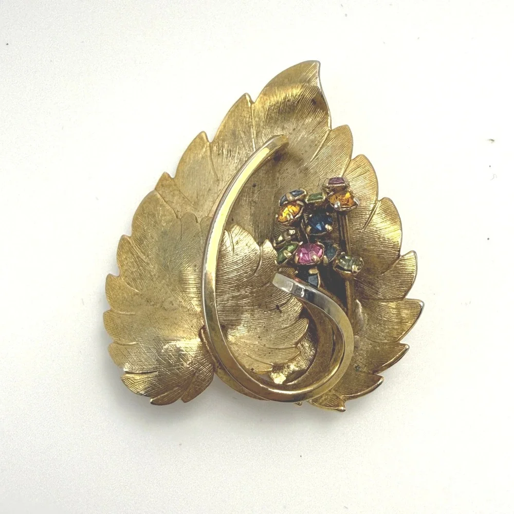 Coro vintage brooch