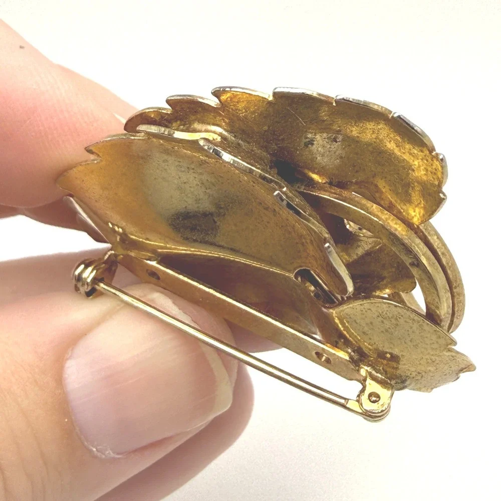 Coro vintage brooch