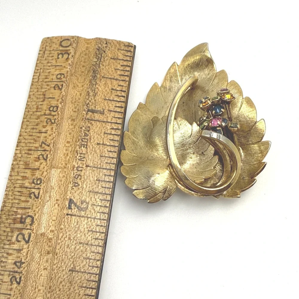 Coro vintage brooch