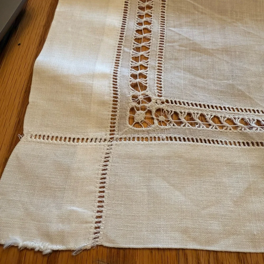 N/A elegant vintage