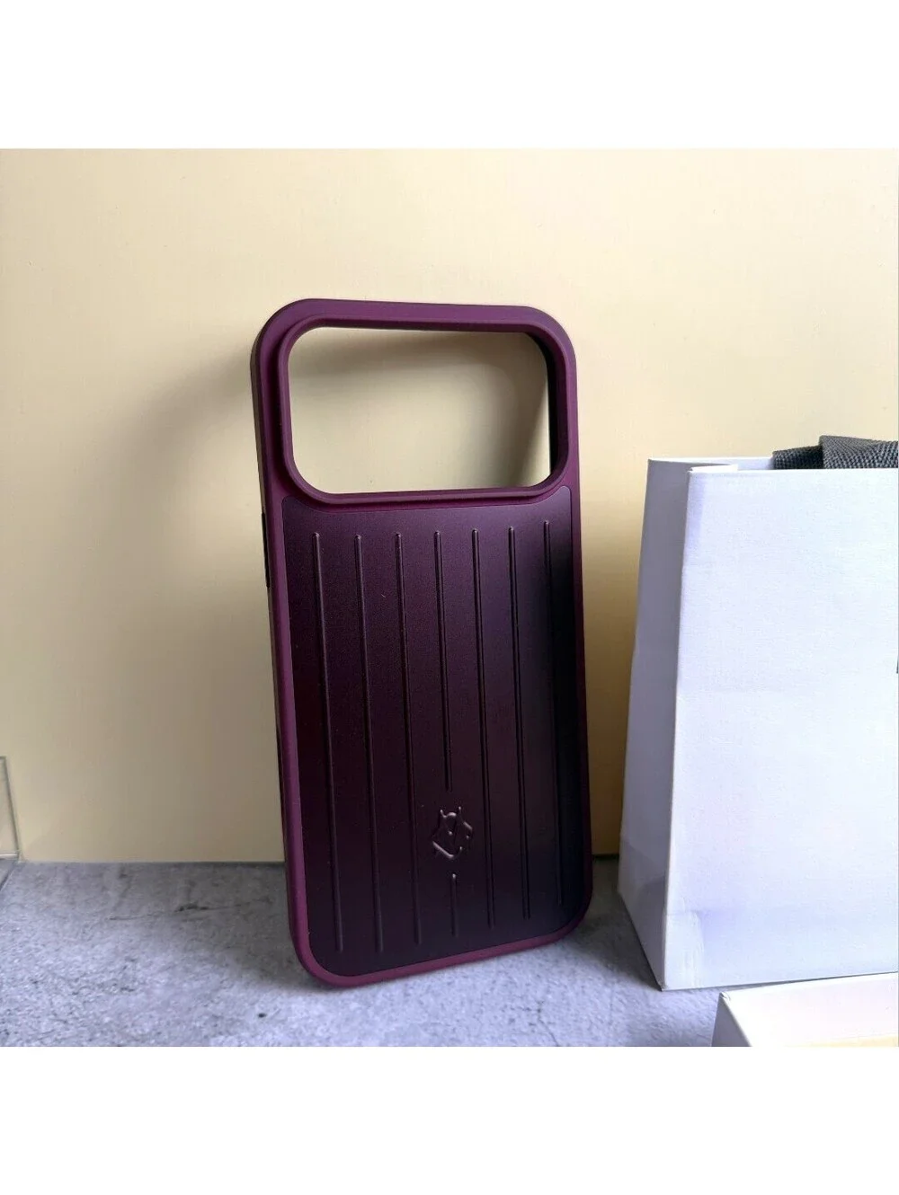 RIMOWA details check