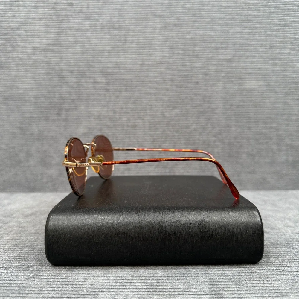 Guess eyewear gu
