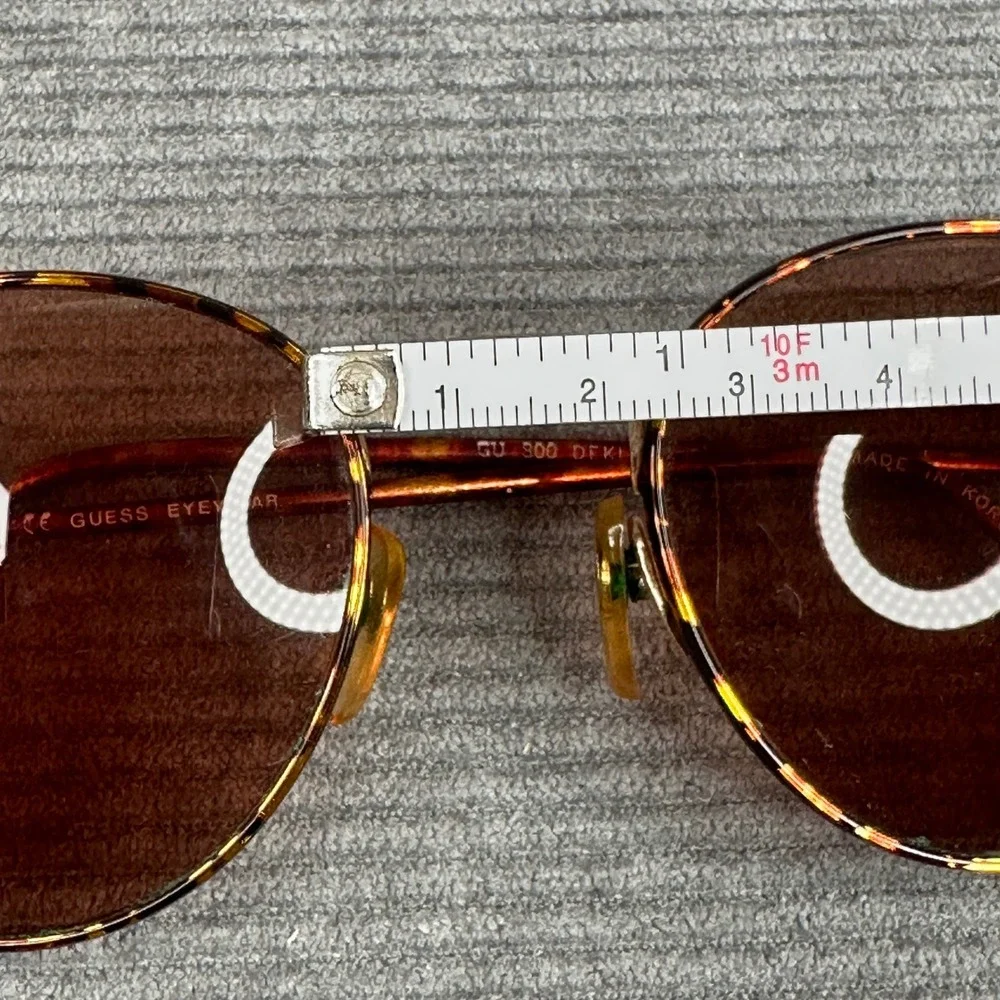 Guess eyewear gu
