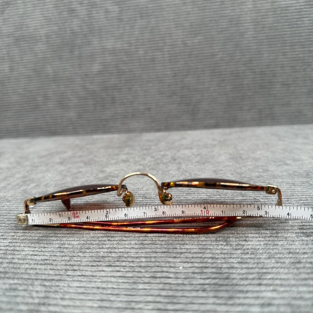 Guess eyewear gu