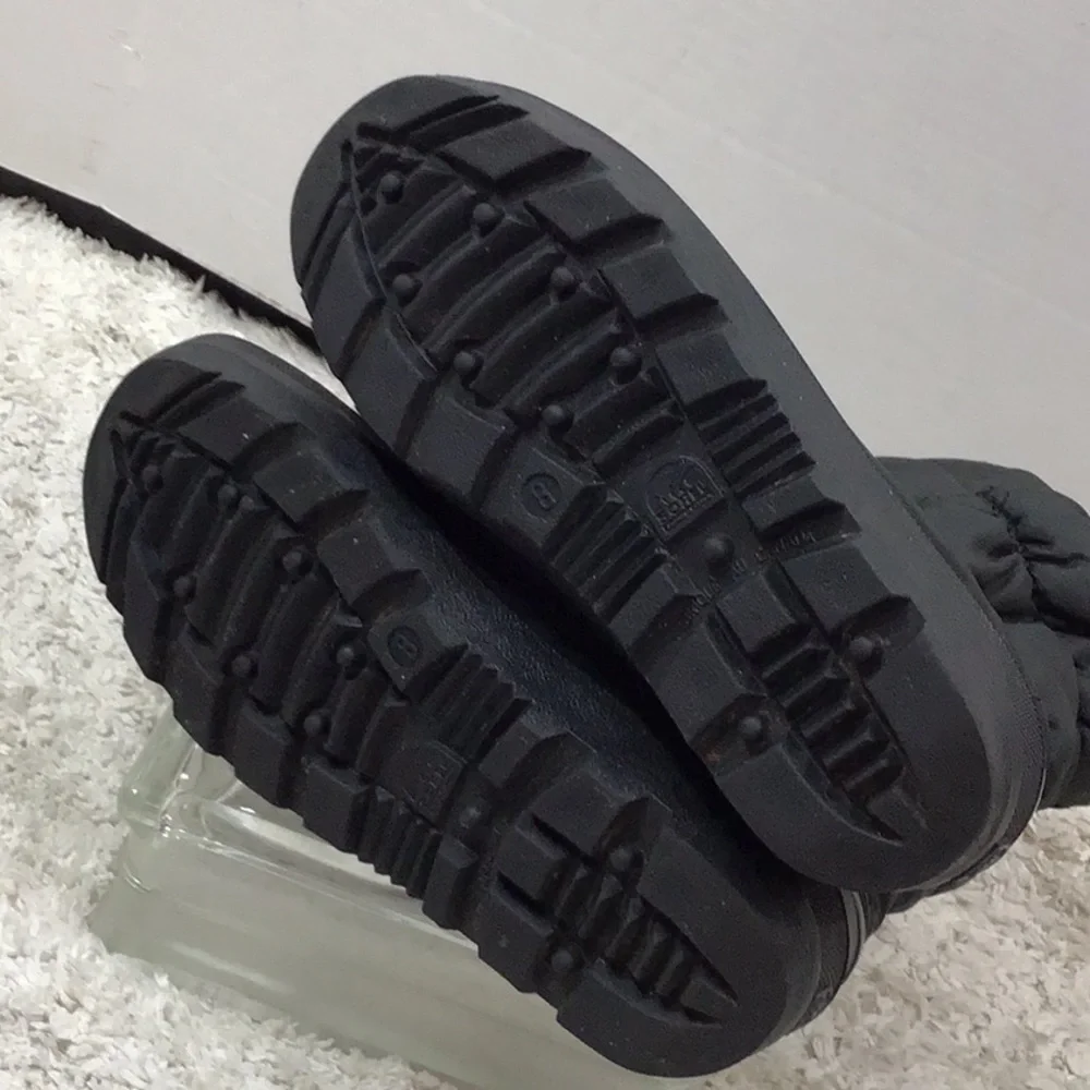 Sorel durable cozy