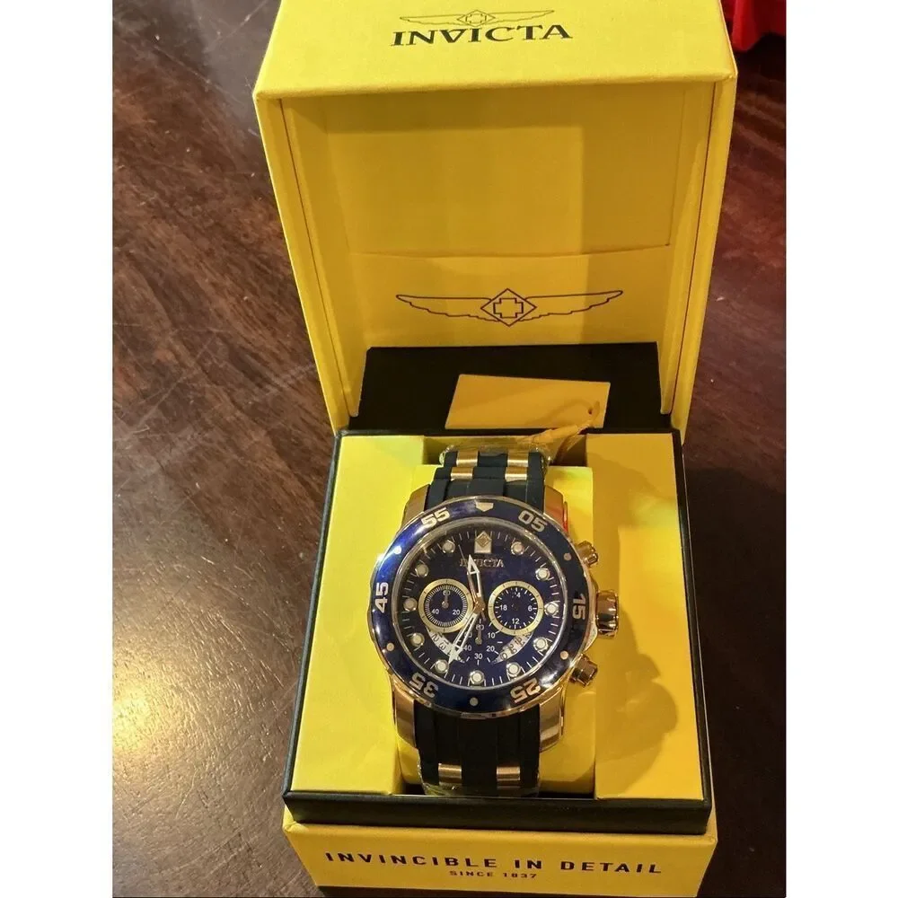 Invicta Pro Diver SCUBA Men’s Watch with Black Silicone Strap 48 mm 6983