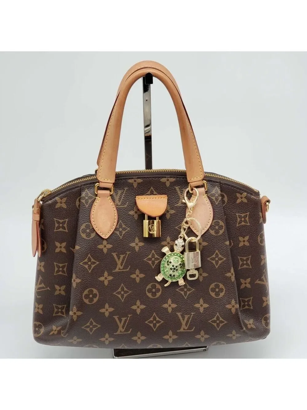 Louis Vuitton add touch