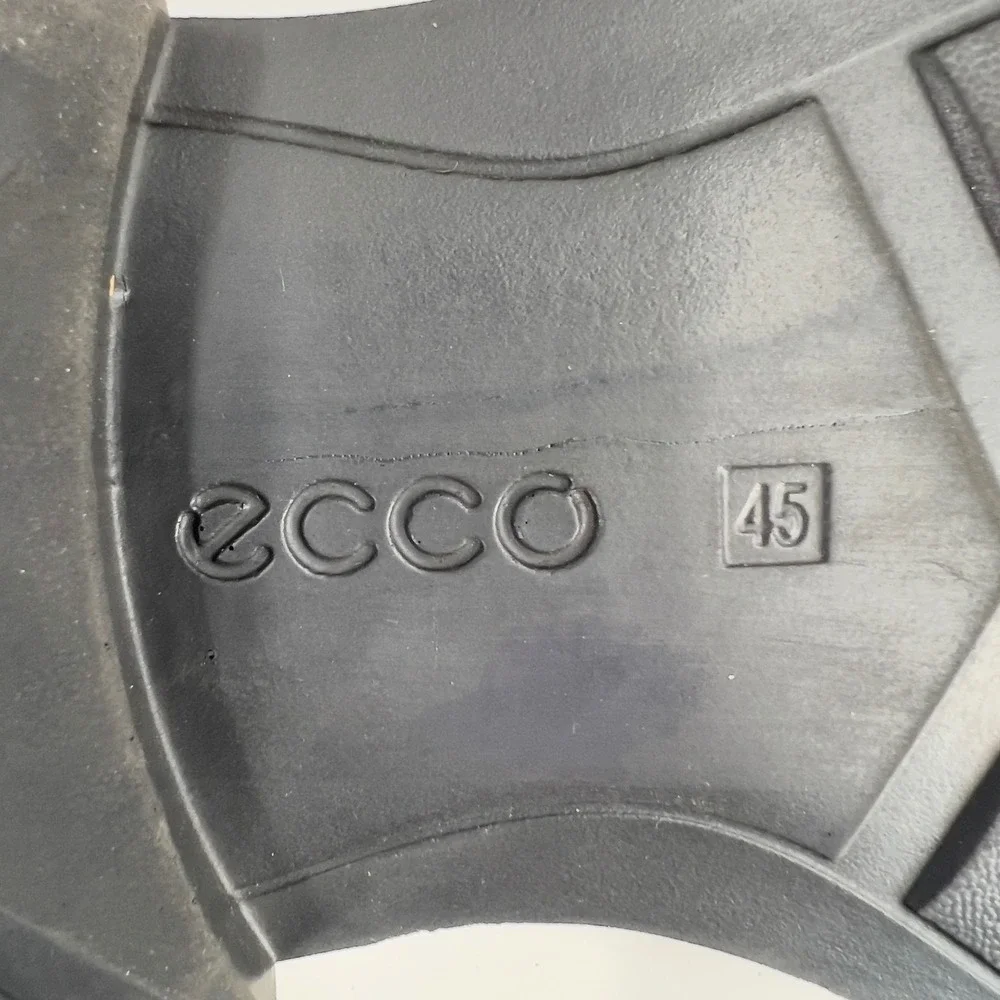 Ecco men grey