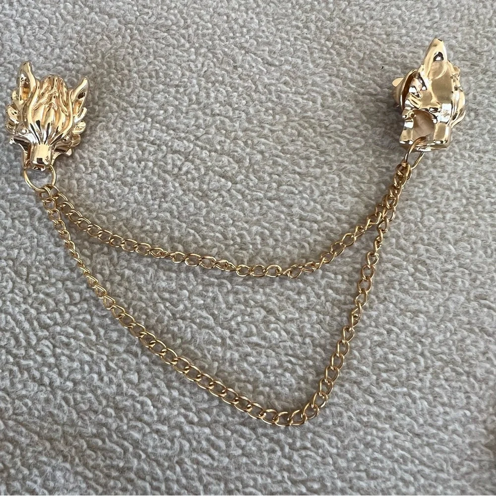 Vintage brooch set