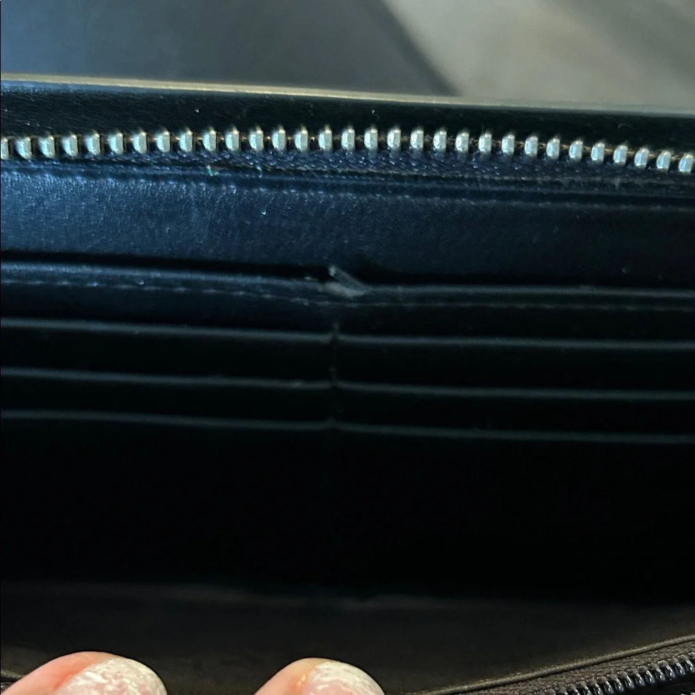 Enbery sleek black