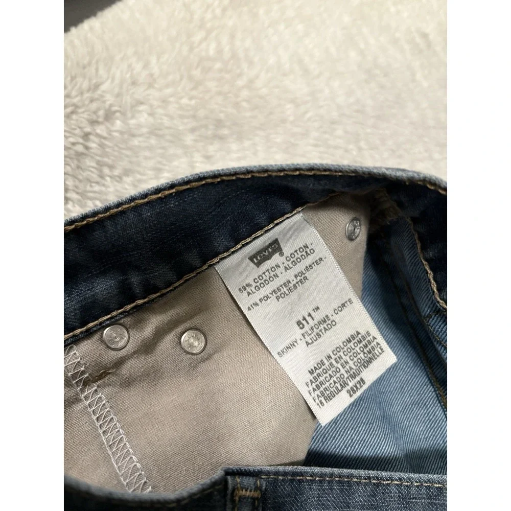Levis used look