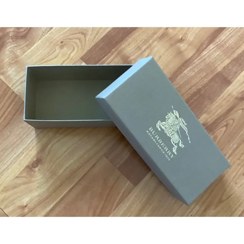 Burberry box empty good