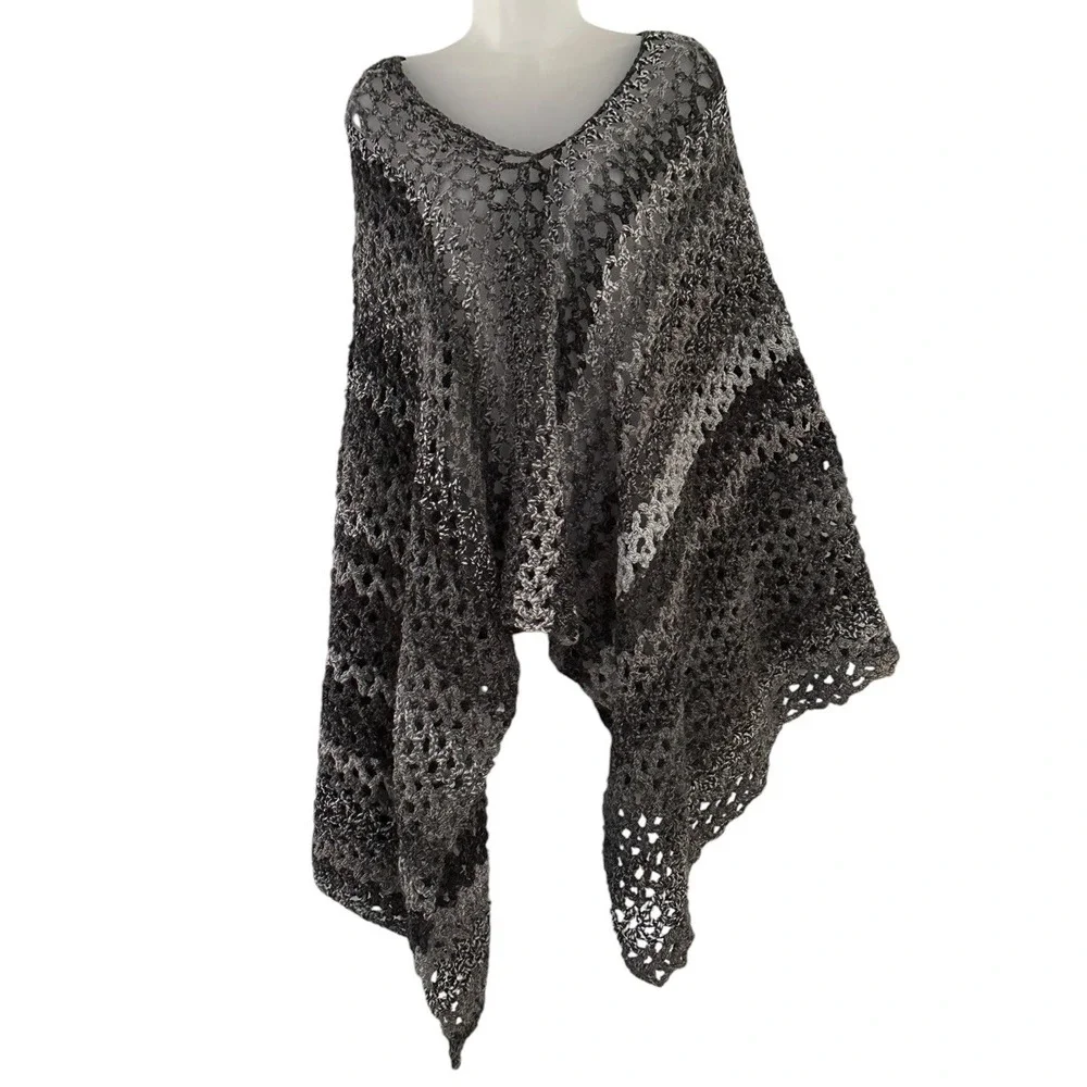 Crochet Knit Blue and‎ Gray Striped Poncho Edgy Boho OS Ombré Hippie 70s