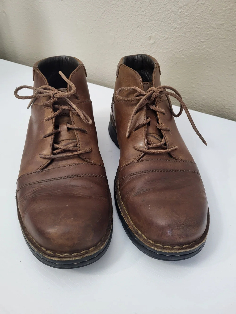 UGG men brown