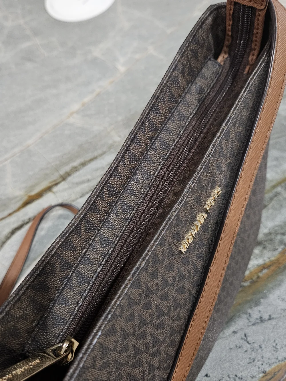 Michael Kors classic michael