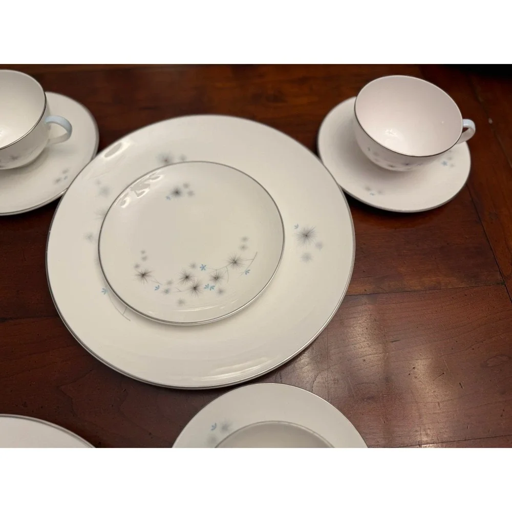 Royal Doulton add or