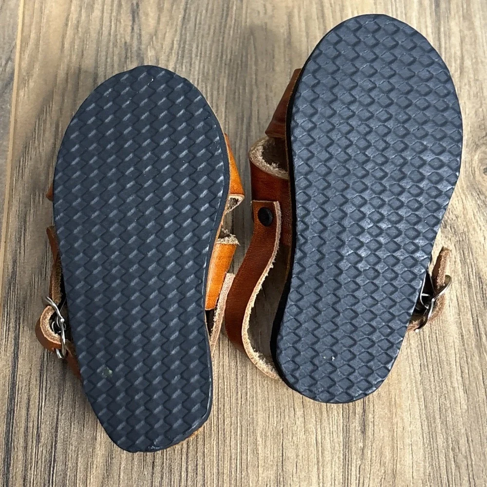 Mixed Brands brown huaraches