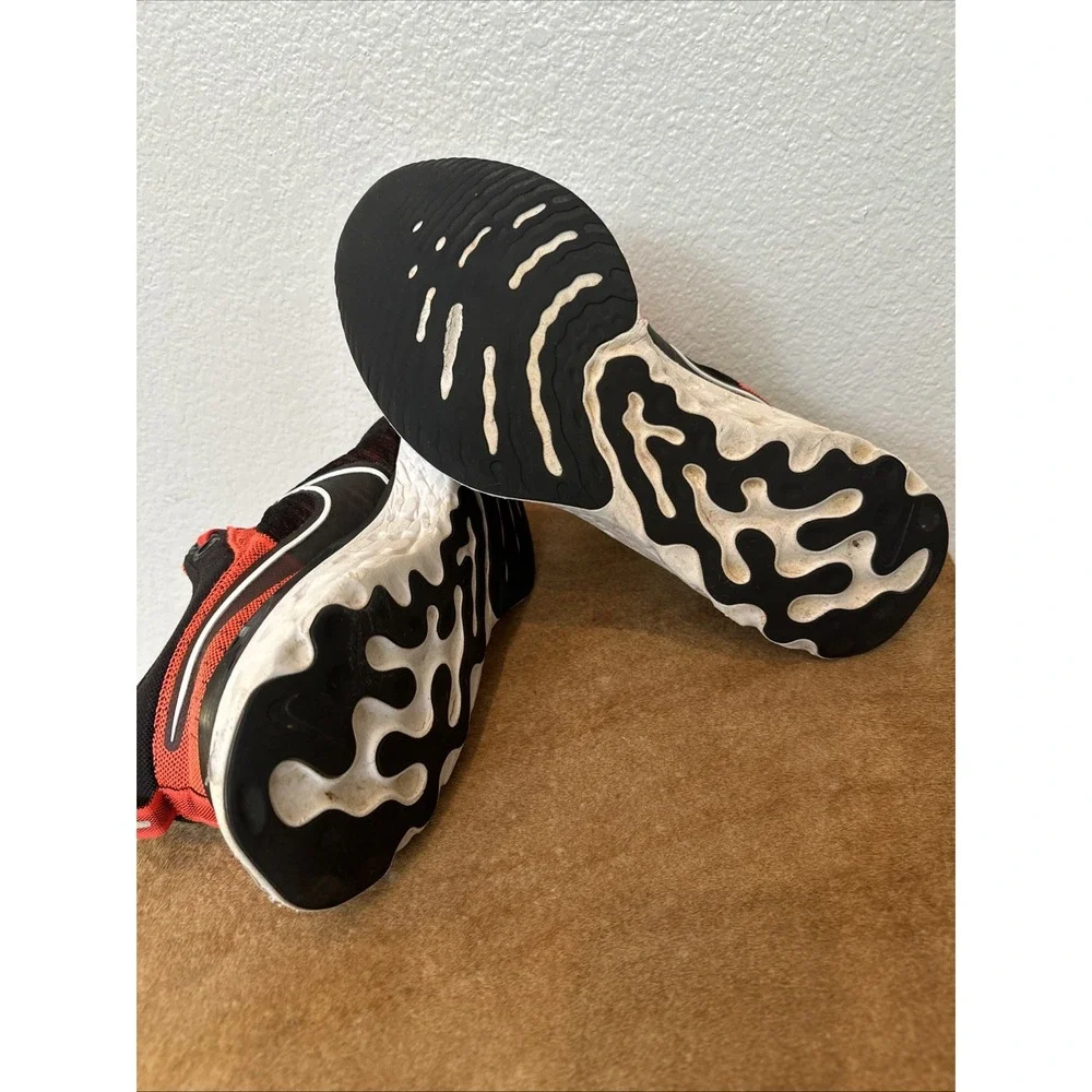 Nike product pair