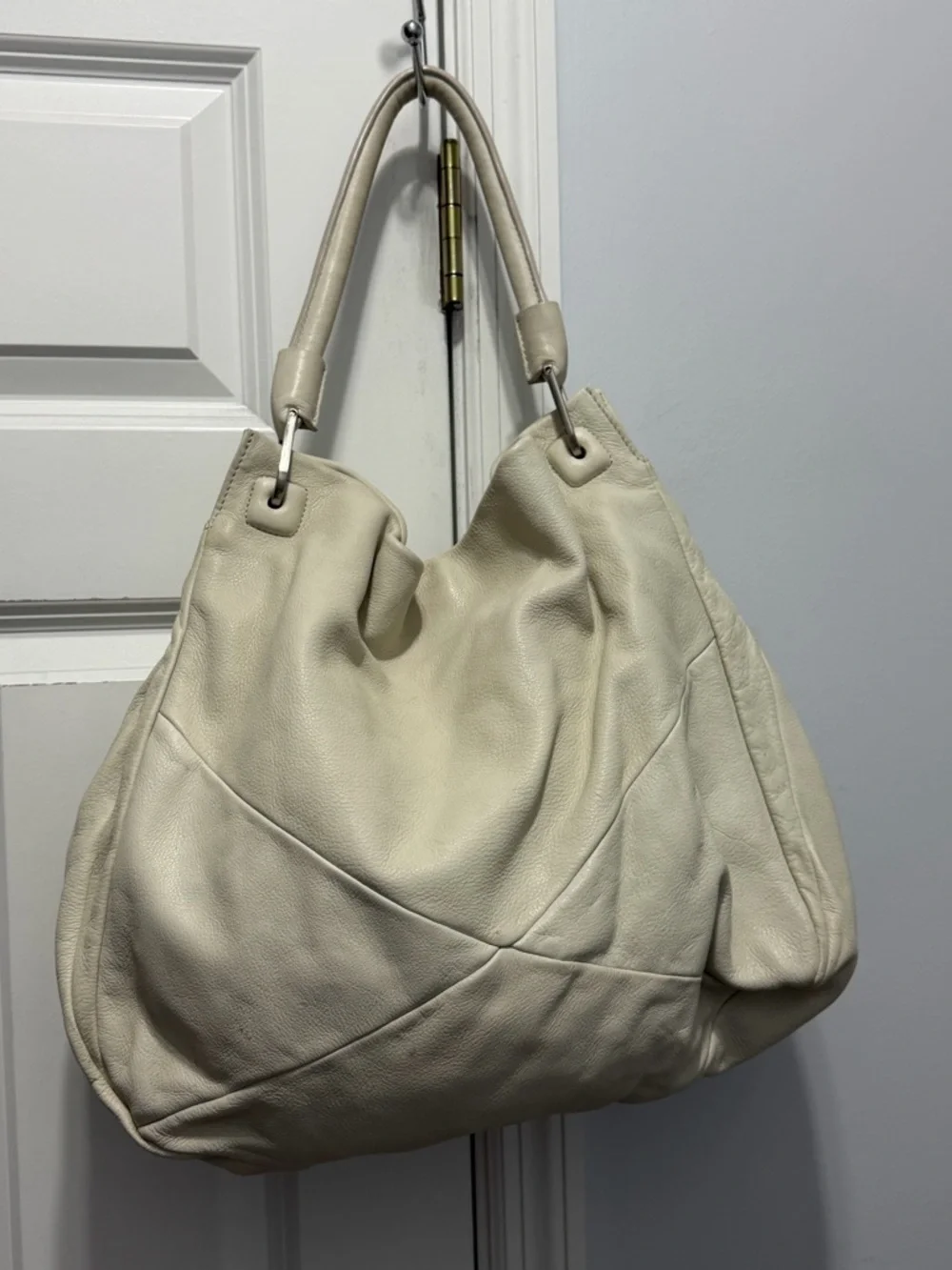 Kenneth Cole spacious cream