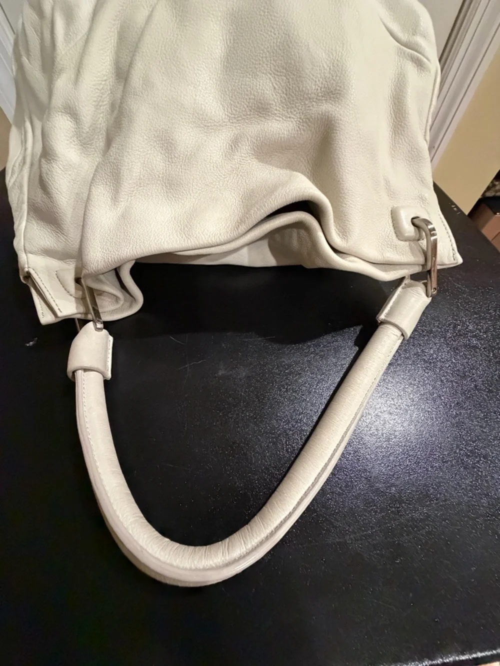 Kenneth Cole spacious cream