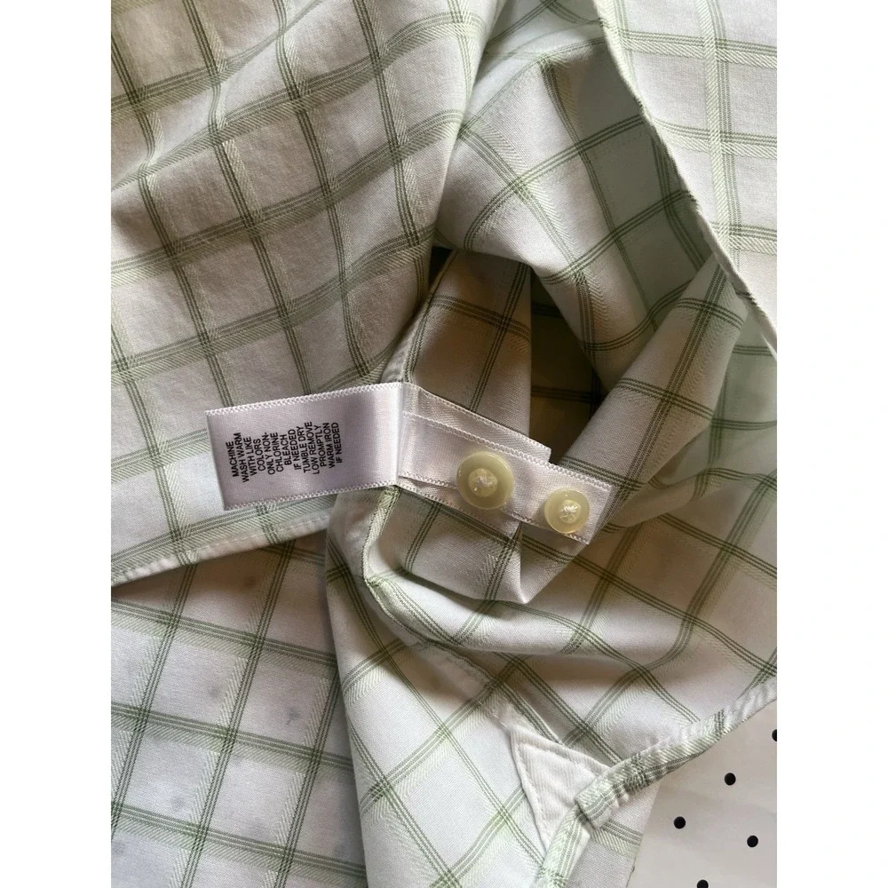 Banana Republic clean white