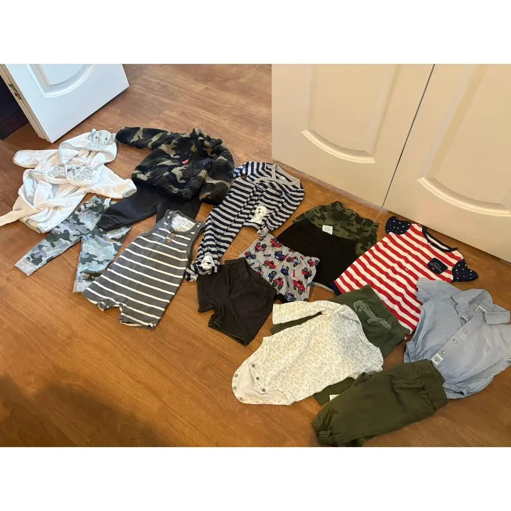 Lot of 16 Pieces‎ of Boys Size 3-6 Months Clothes