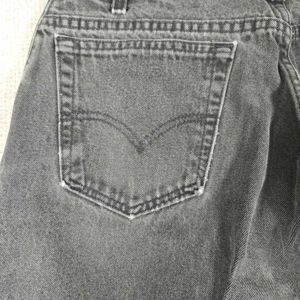 Levis all leg
