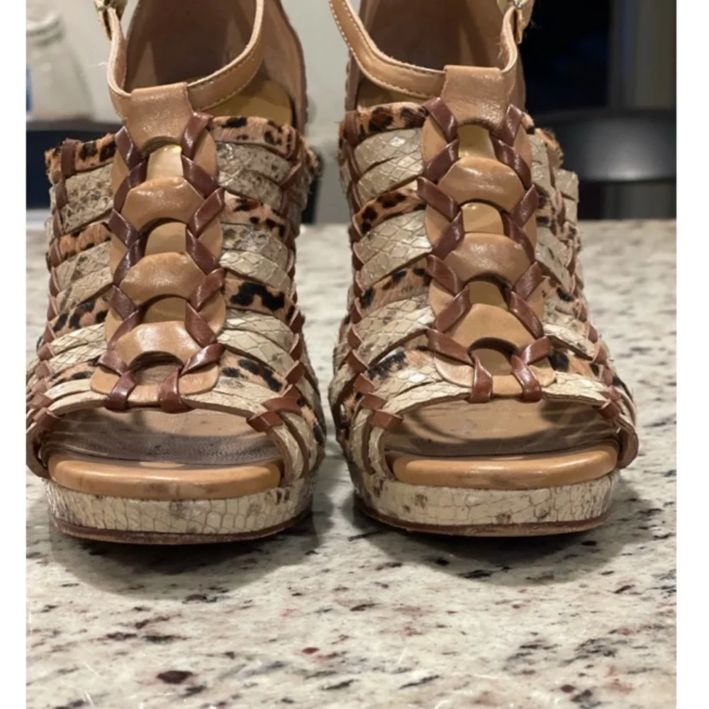 Cole Haan used heel one