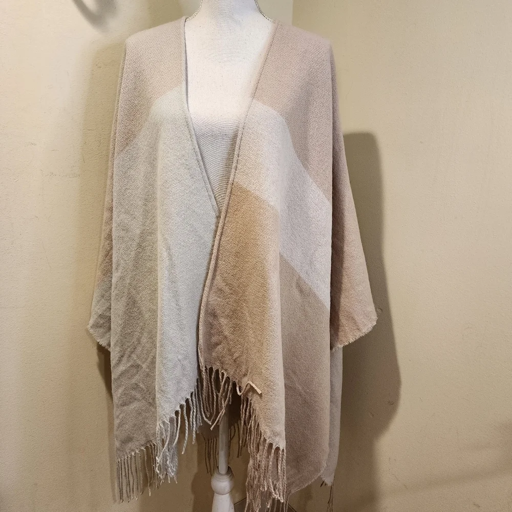 Soia & Kyo large poncho
