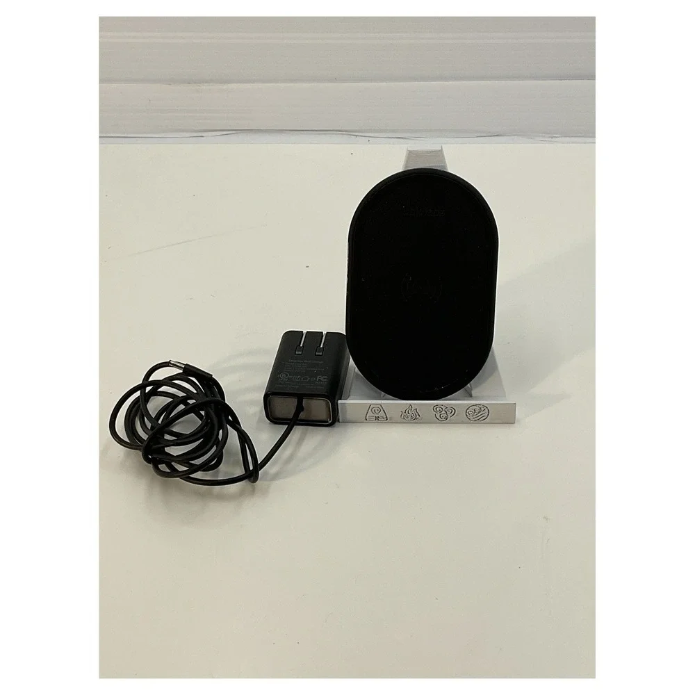 Ubio Labs Qi Wireless Charging‎ Pad Black AWC1018 with Stand