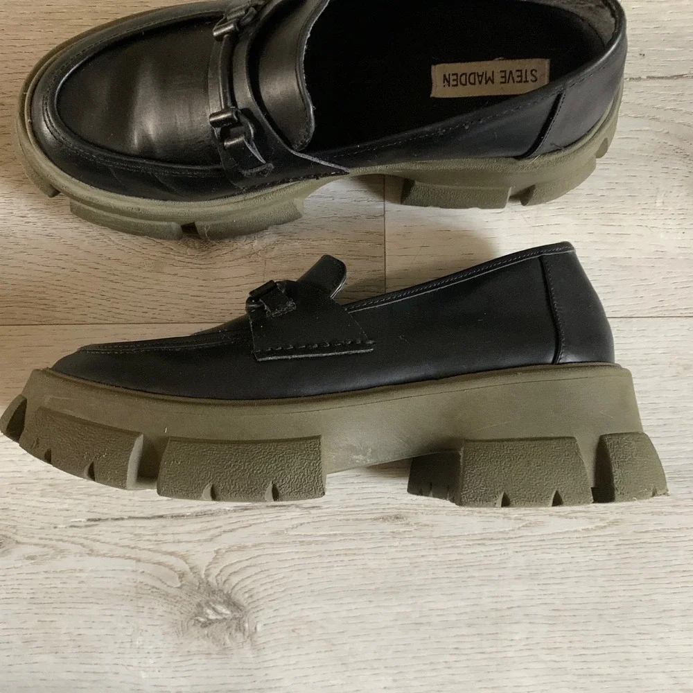 Steve Madden gently used