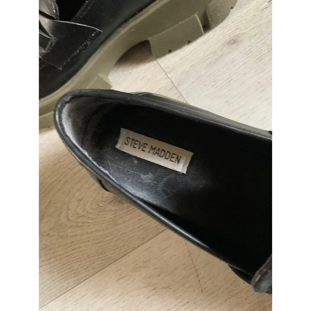 Steve Madden gently used