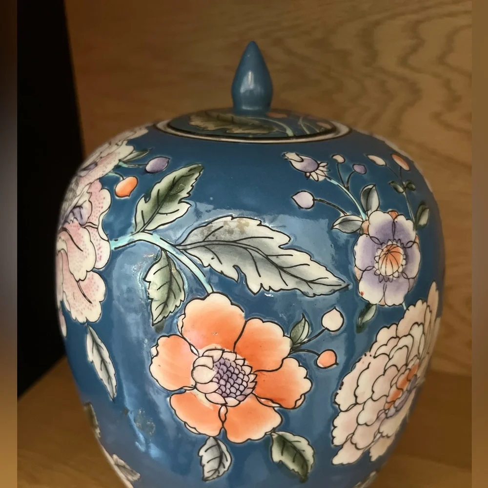 Vintage gorgeous porcelain