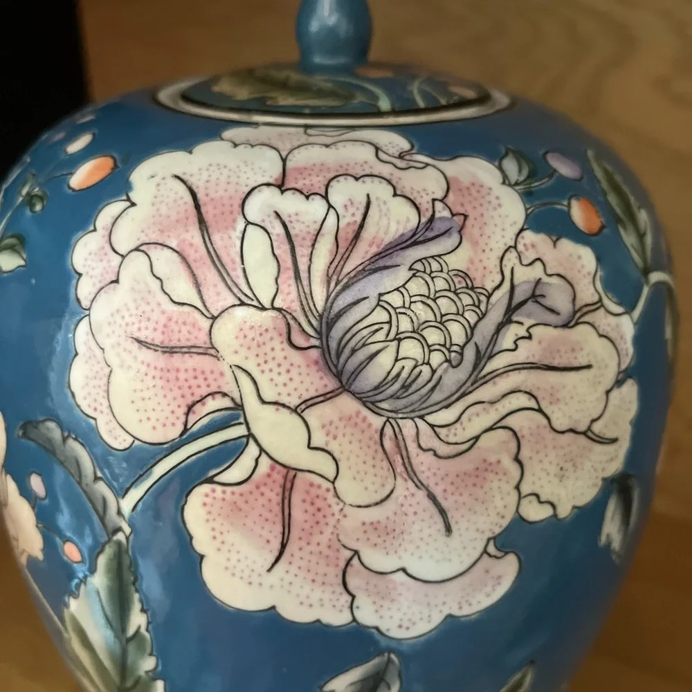 Vintage gorgeous porcelain