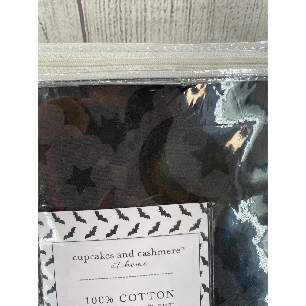 cupcakes & cashmere indulge spooky