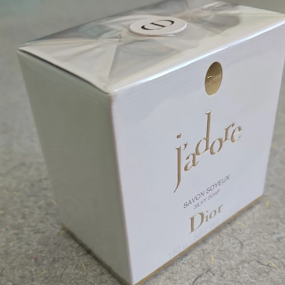 Dior elegant soap