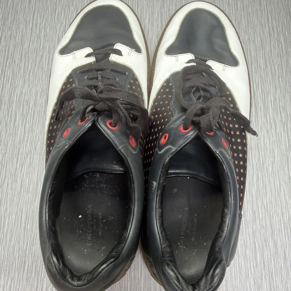 Balenciaga authentic arena