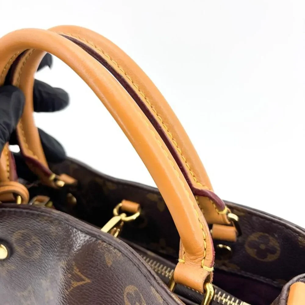 Louis Vuitton delivery duty
