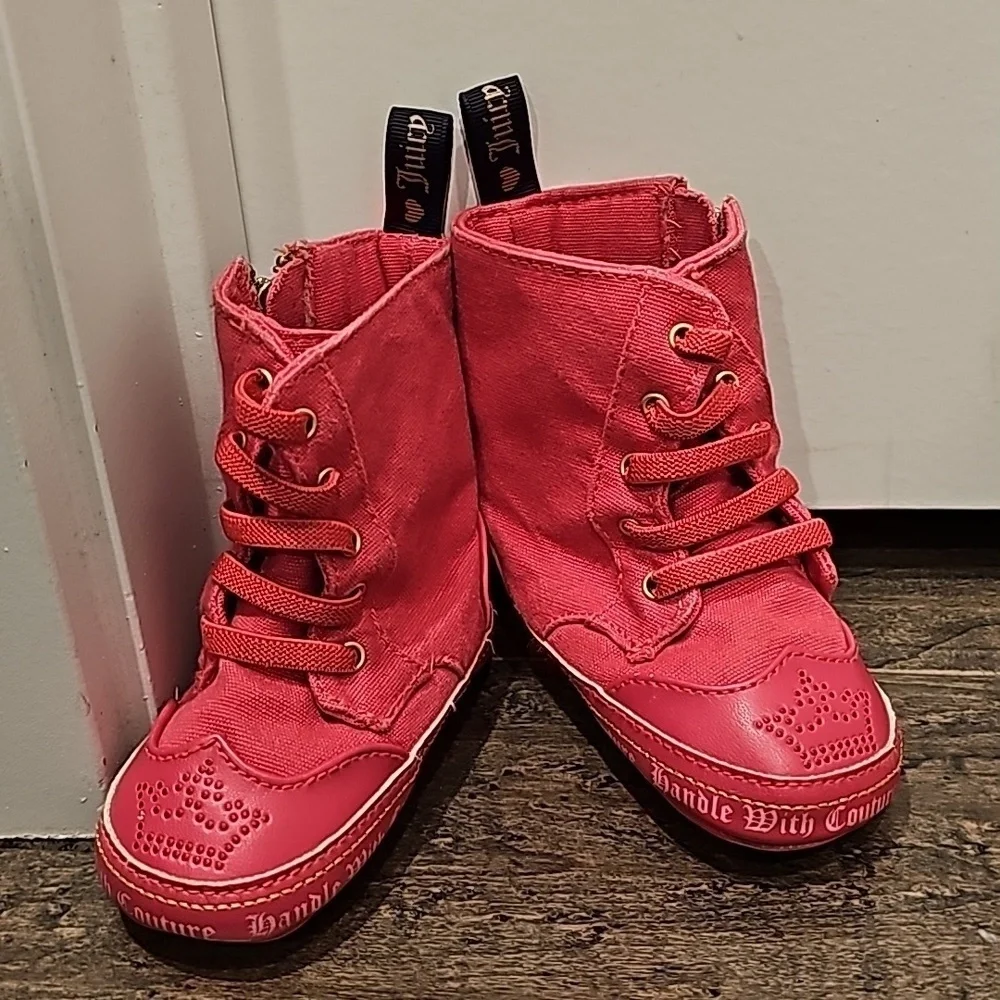 Juicy Couture hot pink