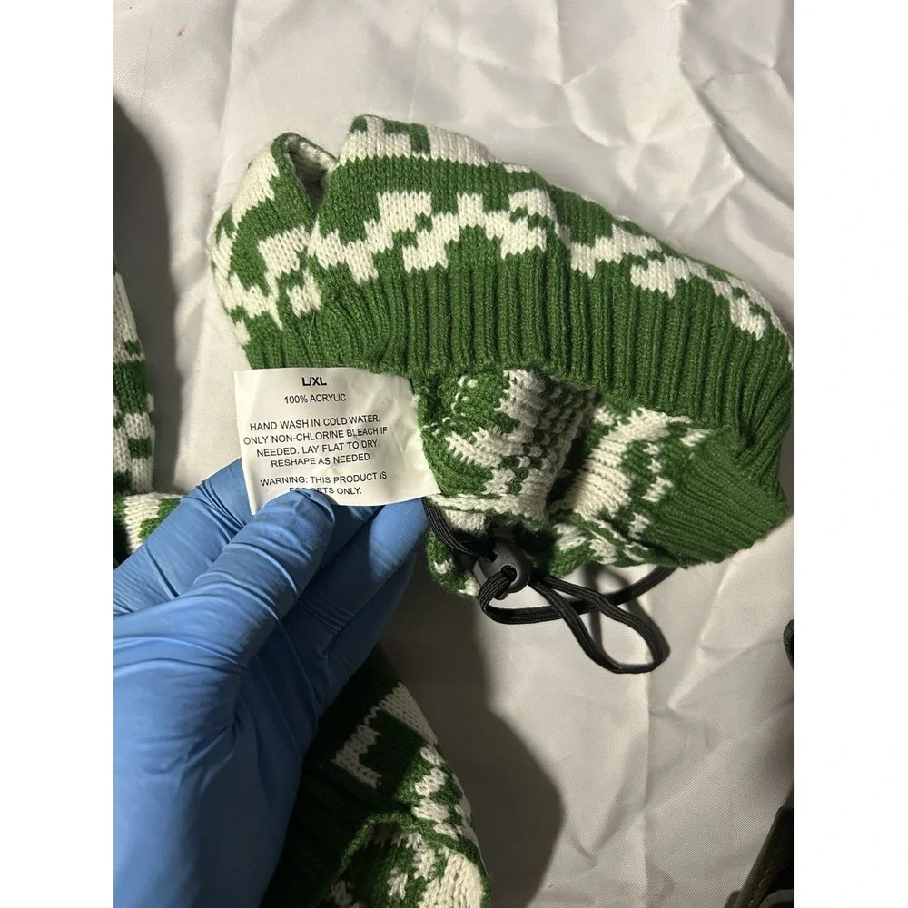 N/A sweater hat