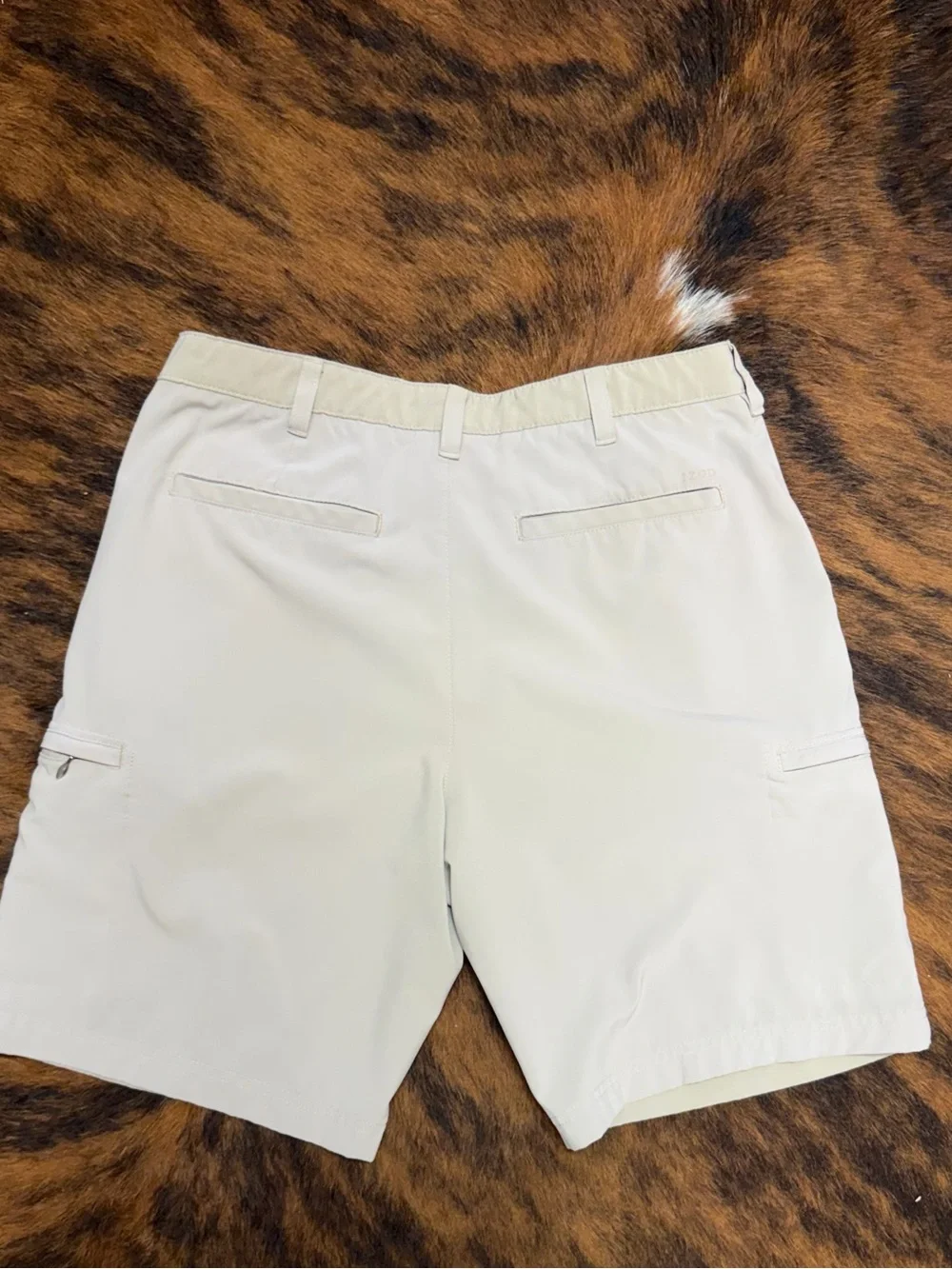 Izod Golf classic khaki
