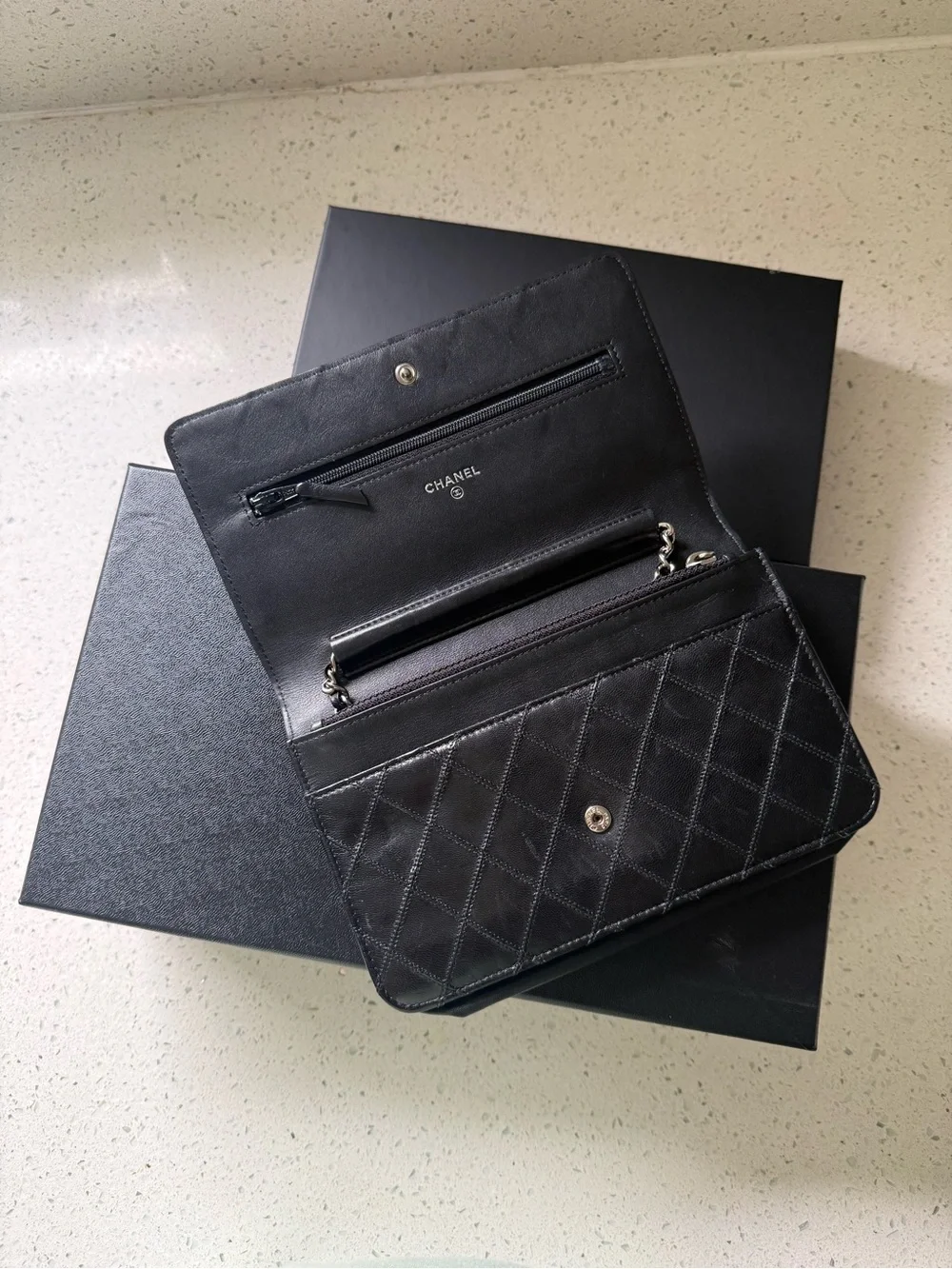 CHANEL classic quilted