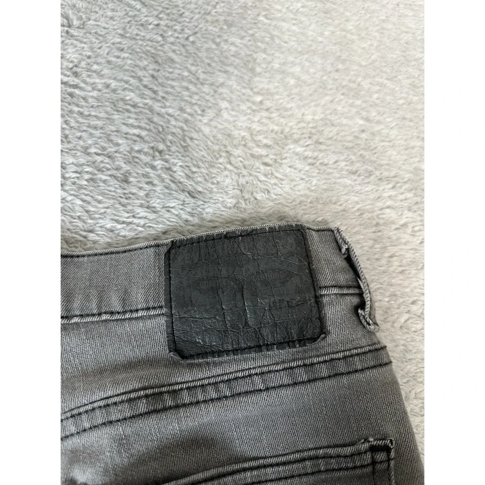 Levis used look