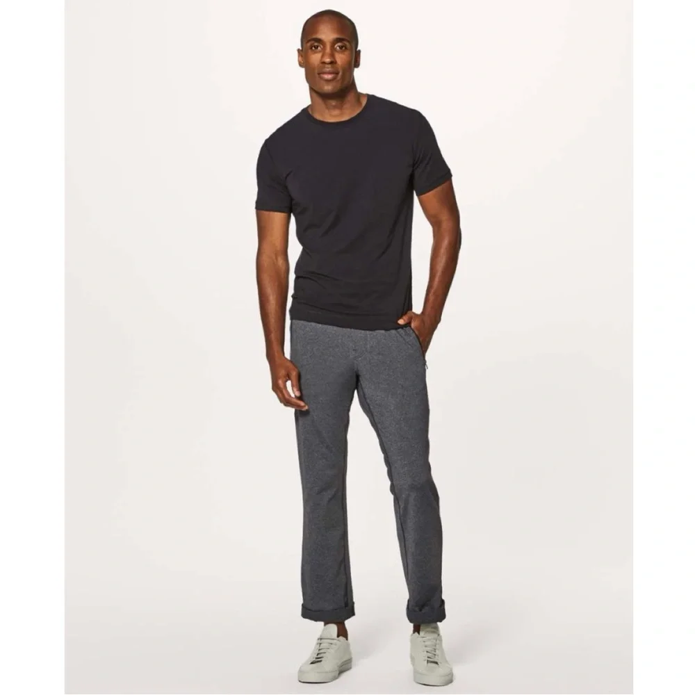 Lululemon Men Discipline Straight Leg Jogger Pant 32