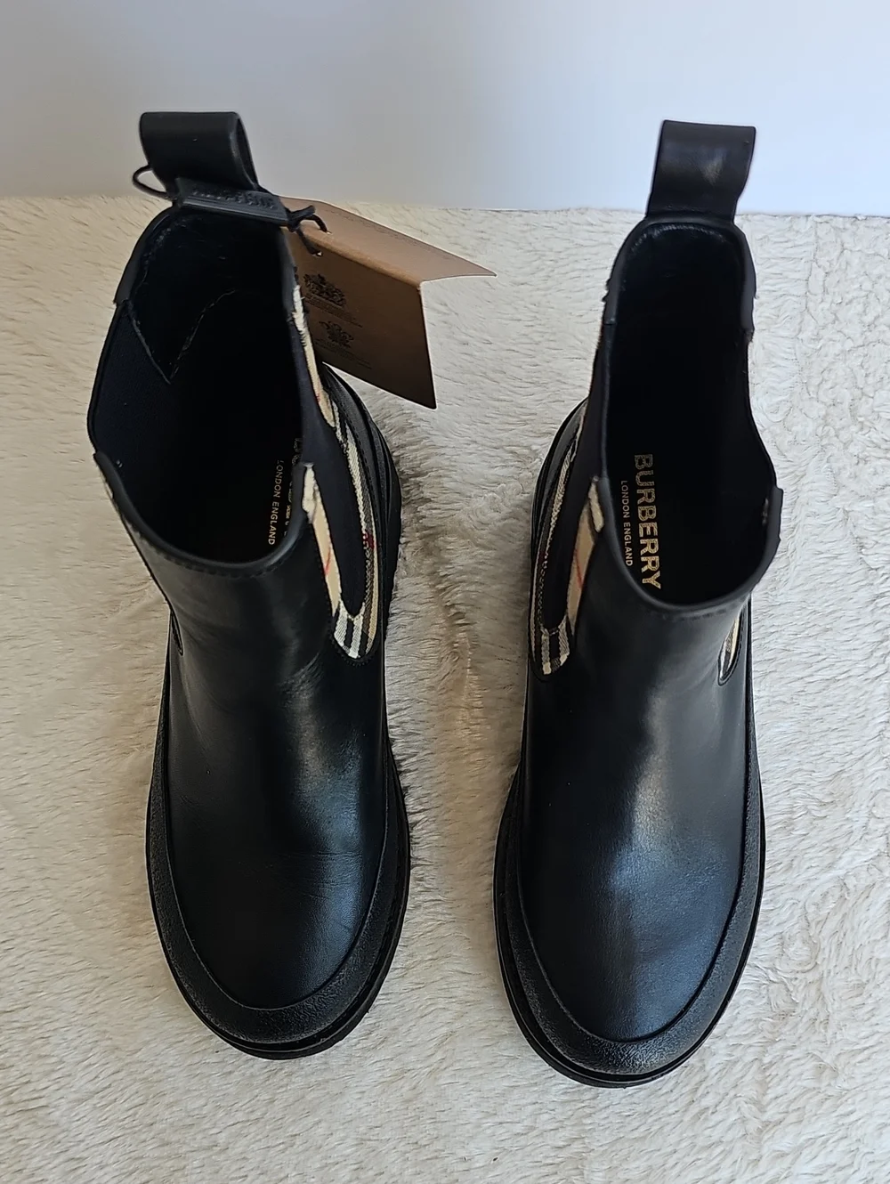 Burberry iconic fast